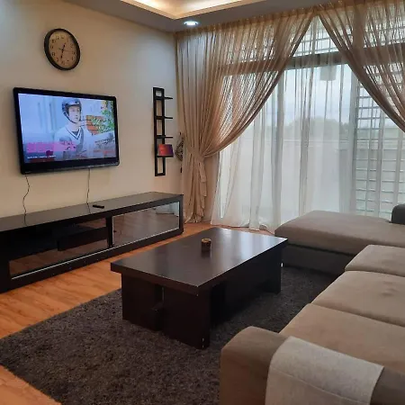 Hilltree Homestay Putrajaya Exterior photo